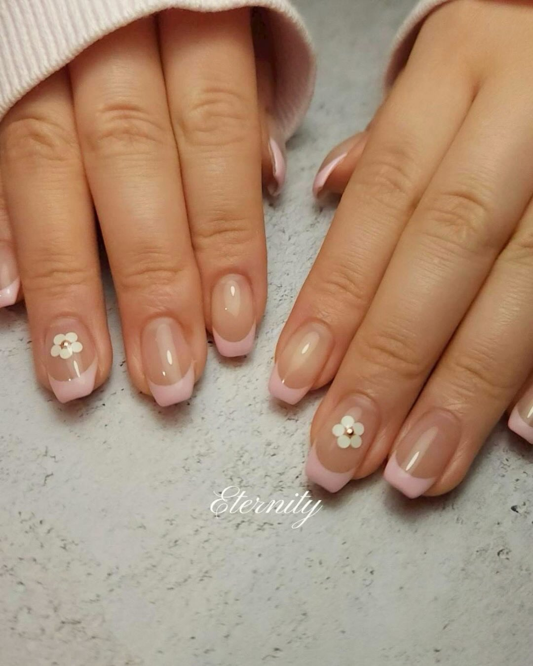 新富町のネイル＆アイラッシュサロン eternity